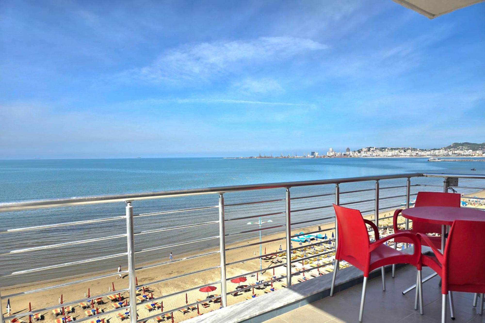 Sea View Apartments In ドゥラス エクステリア 写真