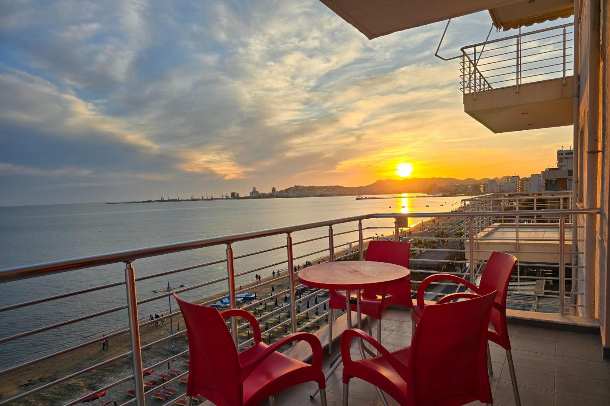 Sea View Apartments In ドゥラス エクステリア 写真
